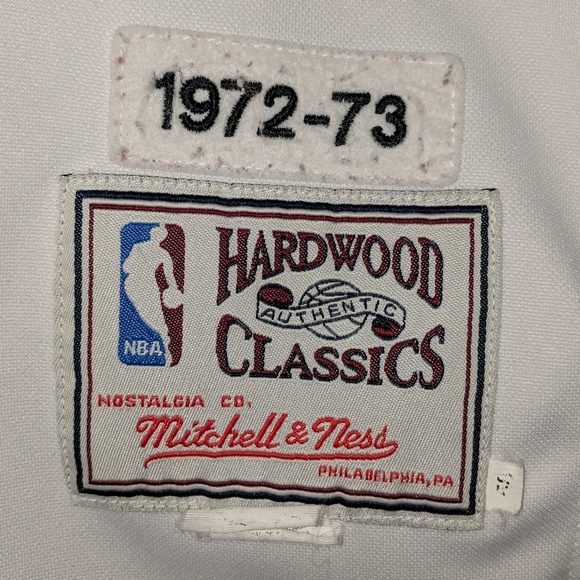 Replica Hardwood Classics Buffalo Braves - Picture 2 of 6